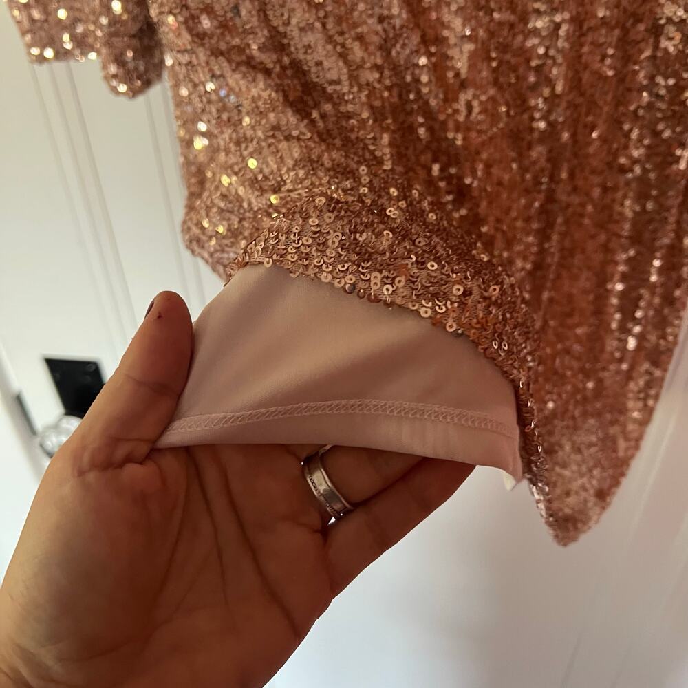 Cable & Gauge Rose Gold Sequin Short Sleeve Top - Picture 5 of 6